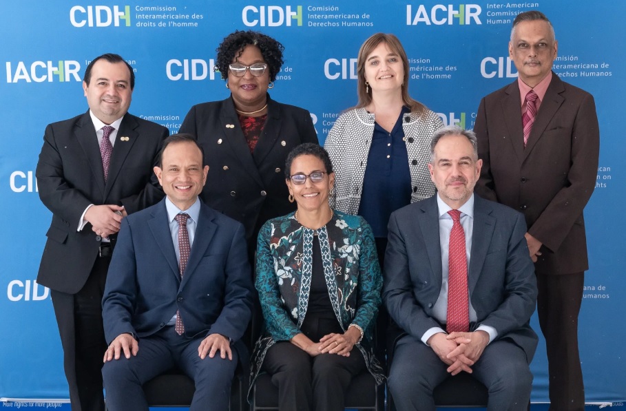 Escándalo internacional: la CIDH cita por primera vez a un gobierno chileno en ejercicio para responder por denuncias de desmantelamiento de las políticas de derechos humanos.